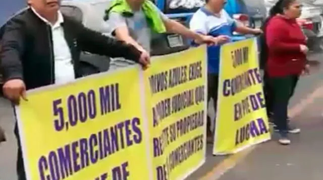 Comerciantes de Polvos Azules protestaron frente a Palacio de Justicia por venta irregular de los aires