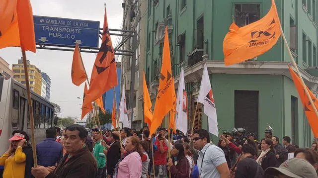 Enfrentamientos en exteriores de la audiencia de Keiko Fujimori