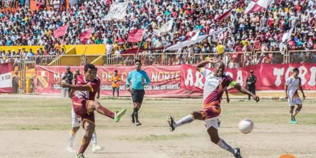 Con gol de 'Chiquito' Flores Torino ganó 1-0 al León y clasificó a octavos. FOTO:detalara.com