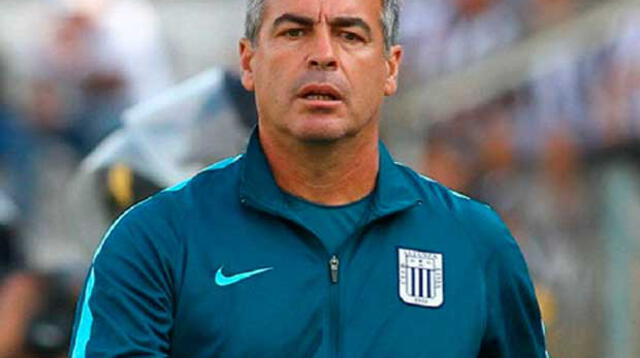 Alianza Lima se pronunció sobre el futuro de Pablo Bengoechea para la siguiente temporada