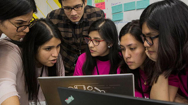 El BCP y Laboratoria  apuestan por el talento femenino tech