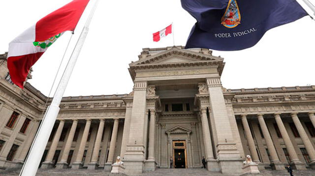Presidente del Poder Judicial, Víctor Prado Saldarriaga destituyó a dos jueces de paz letrado