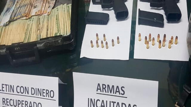Las armas de los delincuentes y el dinero recuperado por la PNP