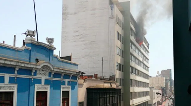 Se reporta un incendio en Cercado de Lima 