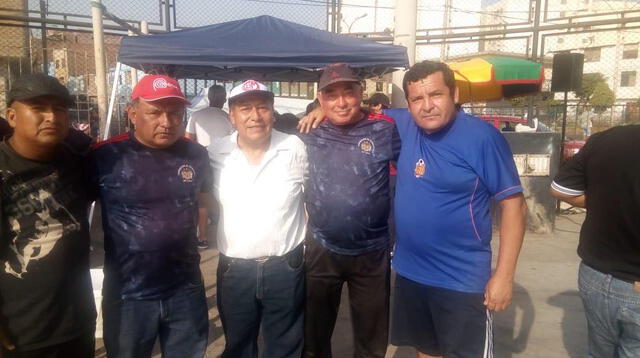 Samuel Astudillo va con la lista 2 que tiene al ex jugador Aldo Olcese en su lista