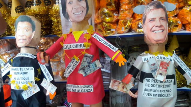 Piñatas y muñecos de políticos peruanos