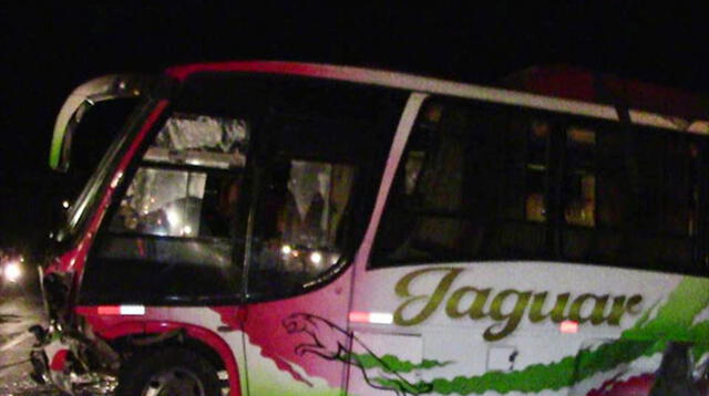 Bus de la empresa Jaguar fue interceptado por banda en La Libertad