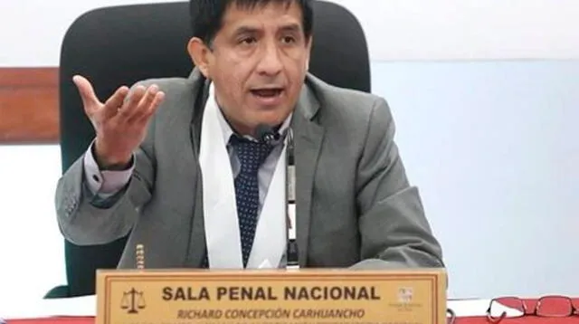 Carhuancho se pronuncia tras remoción de fiscales Pérez y Vela