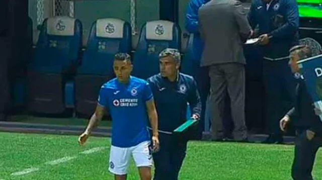 Yoshimar Yotún se viene ganando el cariño del Cruz Azul, hasta su imagen se puede apreciar en la portada de su nuevo equipo en Twitter