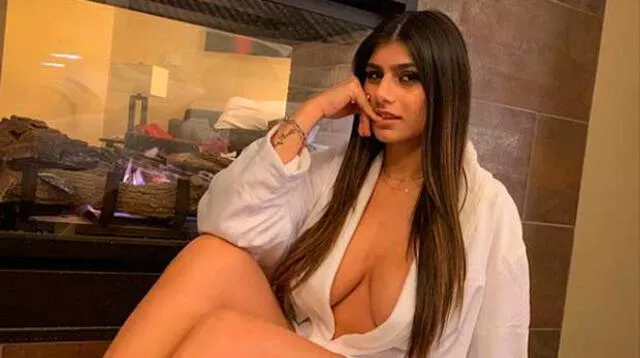 Mia Khalifa disfruta en público de su nueva pasión