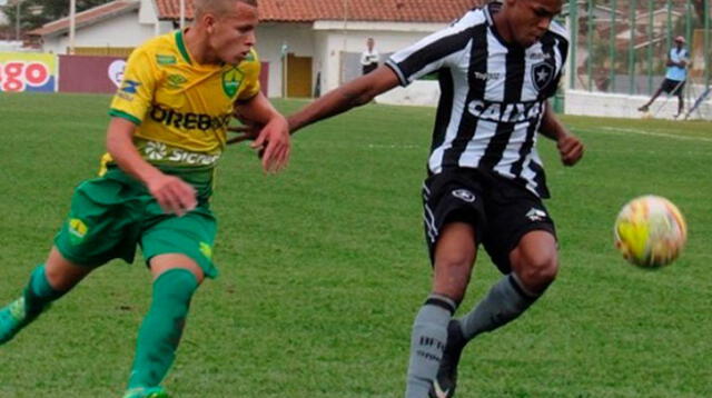 Video viral en Twitter ocurrió en un partido de la liga juvenil de Brasil
