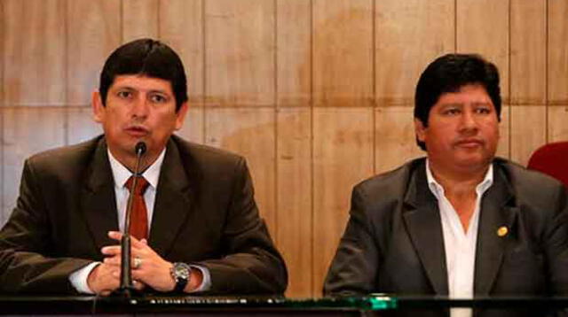 Agustín Lozano reconoce gastos excesivos en la FPF