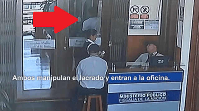 Asesora de Pedro Chávarry aparece en el video sacando documentos