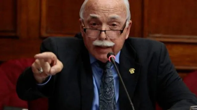 Carlos Tubino sobre moción de censura a Daniel Salaverry