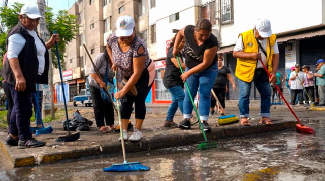 La victoria: Municipalidad realiza operativo de limpieza junto a vecinos