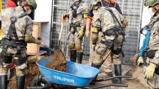 Fuerzas Armadas en la zona afectada por aniego