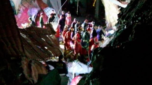 Caída de pared deja más de 14 muertos y 30 heridos 