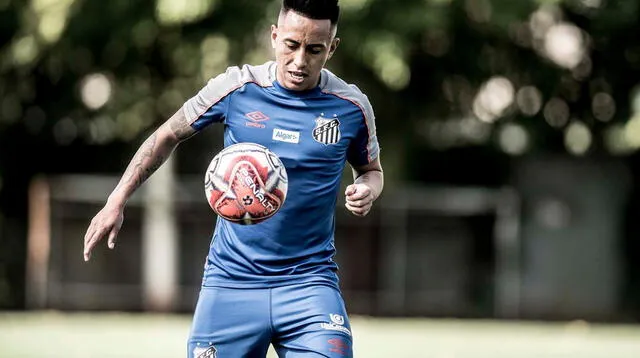 Cueva realizó su primer entrenamiento con Santos