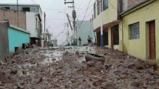 Calles de la ciudad de Arequipa lucen destruidas