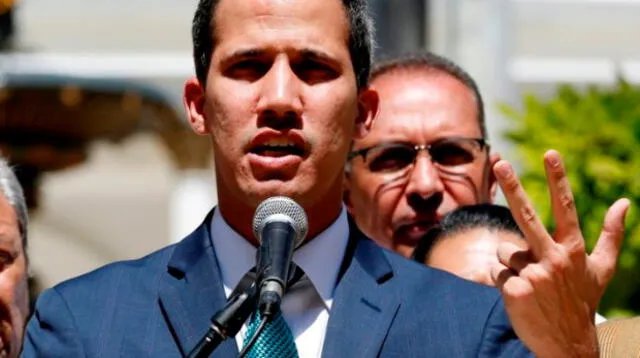 Juan Guaidó tilda de genocida a Maduro