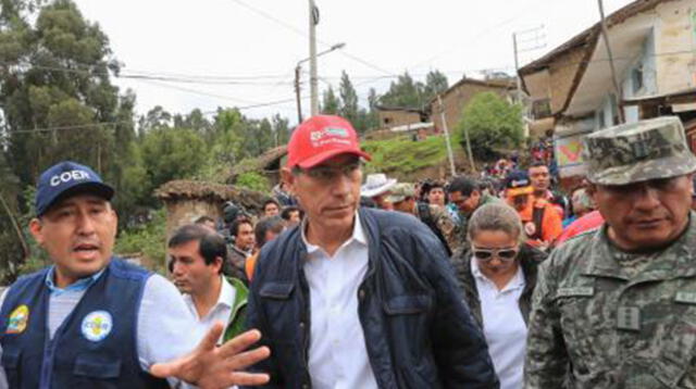 Martín Vizcarra arribó a Piura esta mañana Martín Vizcarra arribó a Piura esta mañana