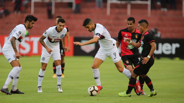 El encuentro entre Melgar y San Lorenzo fue muy trabado. FOTO: Manuel Berrios