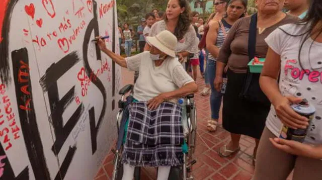 Pintan mural más grande exigiendo respeto a sus derechos