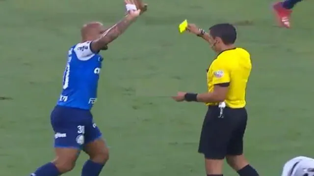 Melgar vs Palmeiras. Felipe Melo del Palmeiras fue castigado con tarjeta amarilla