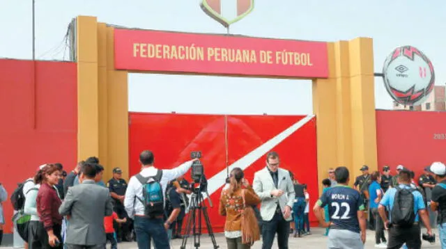 Ni siquiera participación en el mundial pudo salvar crisis a la FPF