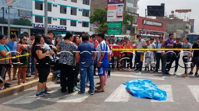 Testigos informaron que inspectora de la Municipalidad de Lima habría detenido bruscamente el bus, cuando la motociclista estaba detrás y sin opciones a que pueda frenar