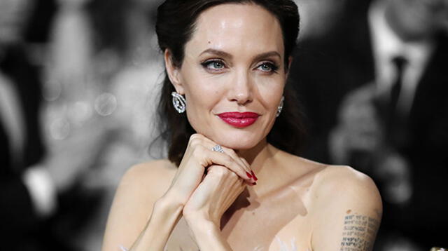 Angeline Jolie vuelve a sonreír