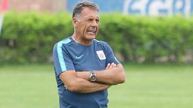 Miguel Ángel Russo espera que jugar sin público pueda favorecer a Alianza Lima