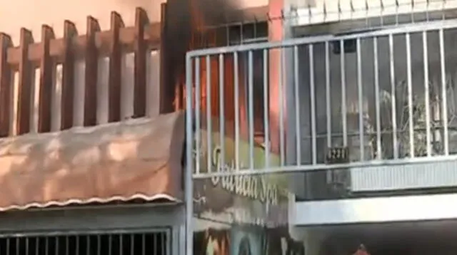 Incendio en vivienda de zona comercial