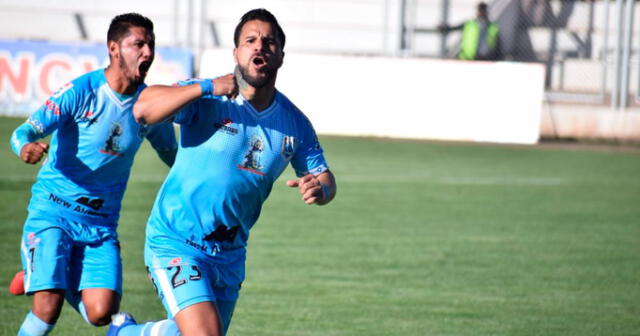 Juan Pablo Vergara celebra su gol en el triunfo de Binacional sobre Melgar 