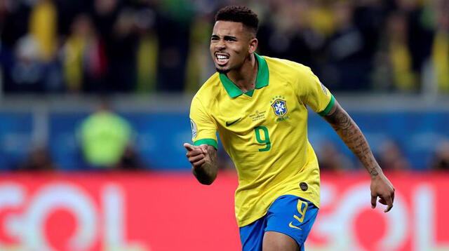 Gabriel Jesús celebrando uno de sus tantos en la Copa América