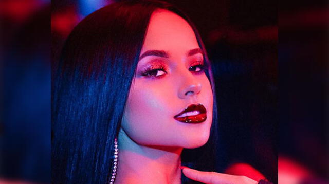 Becky G goza de unas merecidas vacaciones