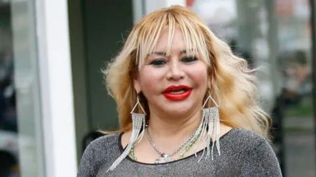 Susy Díaz se rejunevece tras dejar el cabello color rubio por negro