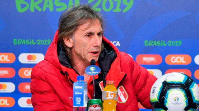 Ricardo Gareca felicitó a los profesores peruanos en su día