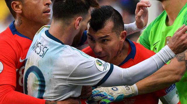 Revive el duelo entre Gary Medel y Lionel Messi