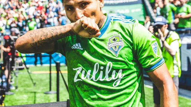 La pulga regresó a lo grande al Seattle