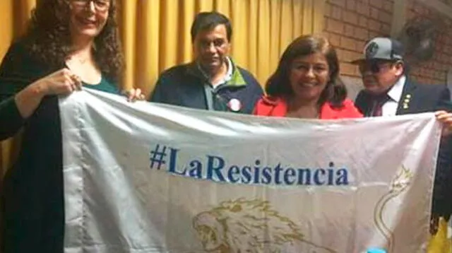 Rosa Bartra se deja ver en reunión de La Resistencia 