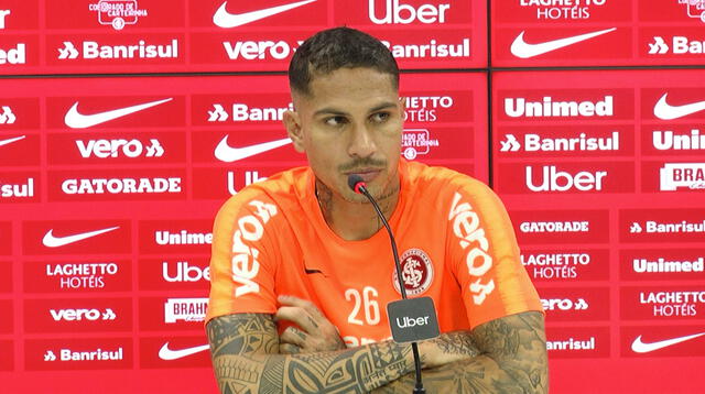 Paolo Guerrero atendió a los medios de prensa brasileños