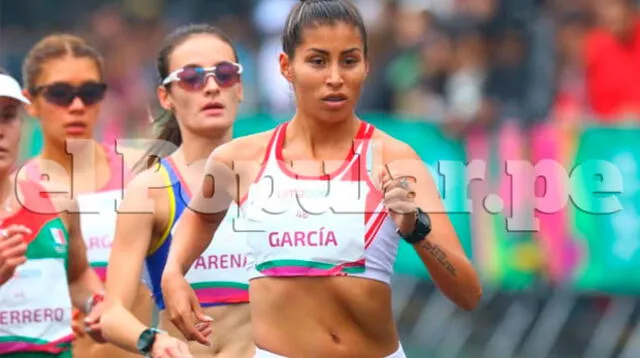 Kimberly García alcanzó un tiempo de 1:29 en 20 kilómetros. | FOTO: Eric Villalobos