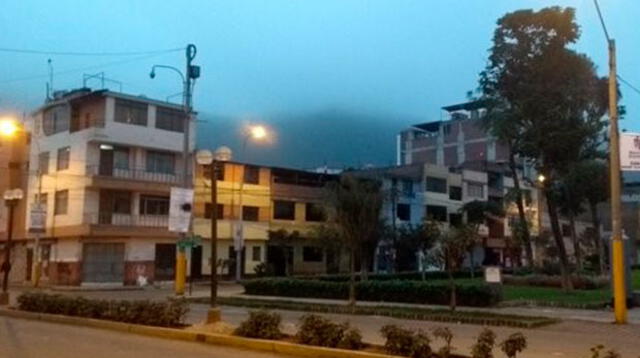 Lima amaneció este viernes con mucha neblina