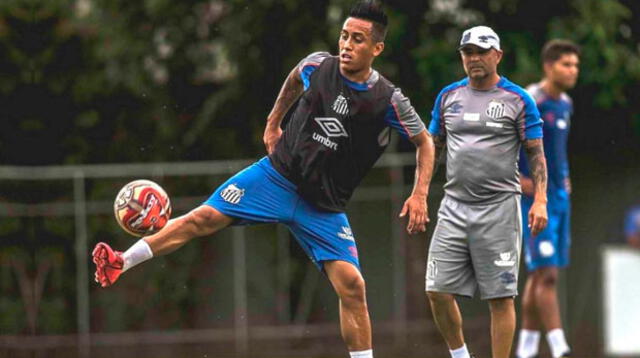 Sampaoli le quitó el apoyo a Cueva y Santos lo pondrá en venta