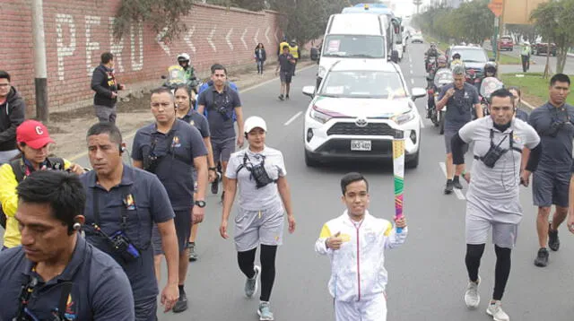 Participaron los Para badmintonistas Jesús Salvá y Pablo Cueto; el Para taekwondista Carlos Navarro; y los representantes de Golbol, Diana Flores y Jorge Pérez