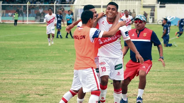 Los jugadores del Grau en especial el portero Ravines esperan ganarle al Coopsol