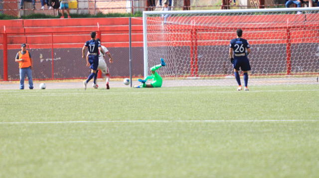 Pedro Gallese tuvo en partido  gran atajadas. FOTO: LIBERO