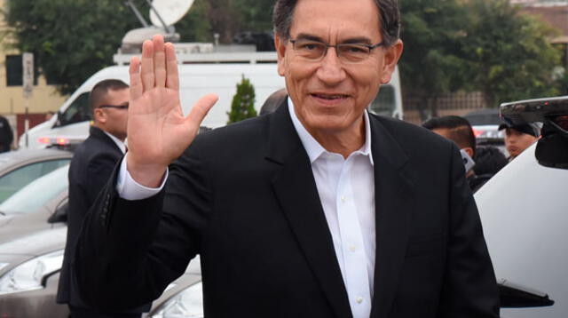 Martín Vizcarra en encuentro con Red de Municipalidades Urbanas y Rurales del Perú (REMURPE) en Palacio de Gobierno