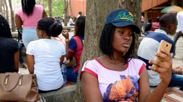 Alumnas son acosadas sexualmente en universidades de África